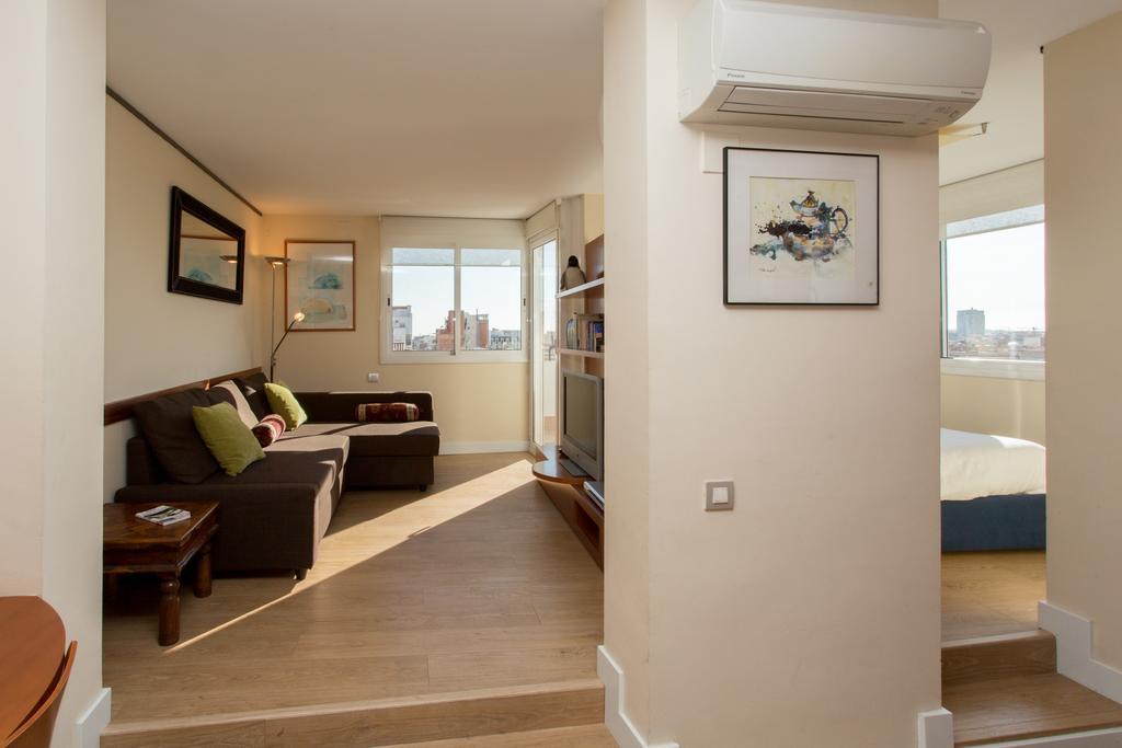 Gaudi Views Apartment Барселона Екстер'єр фото