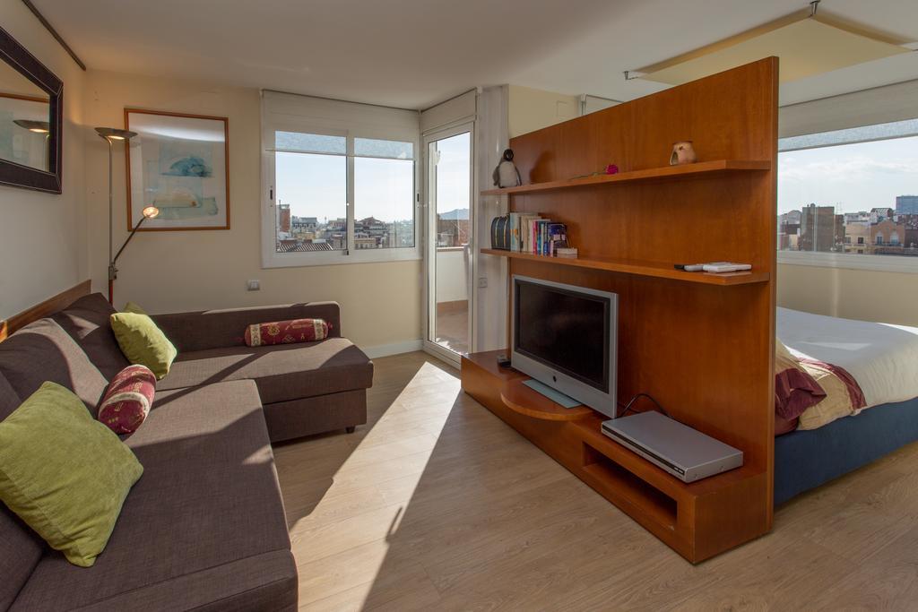 Gaudi Views Apartment Барселона Екстер'єр фото