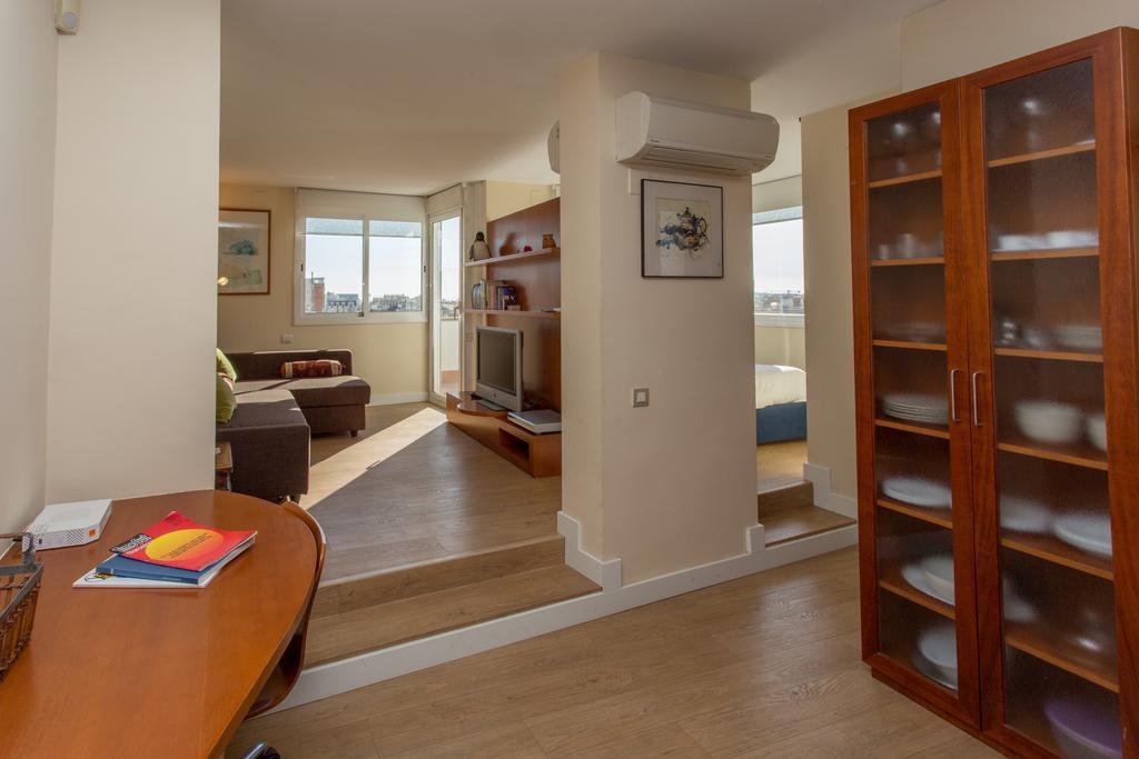 Gaudi Views Apartment Барселона Екстер'єр фото