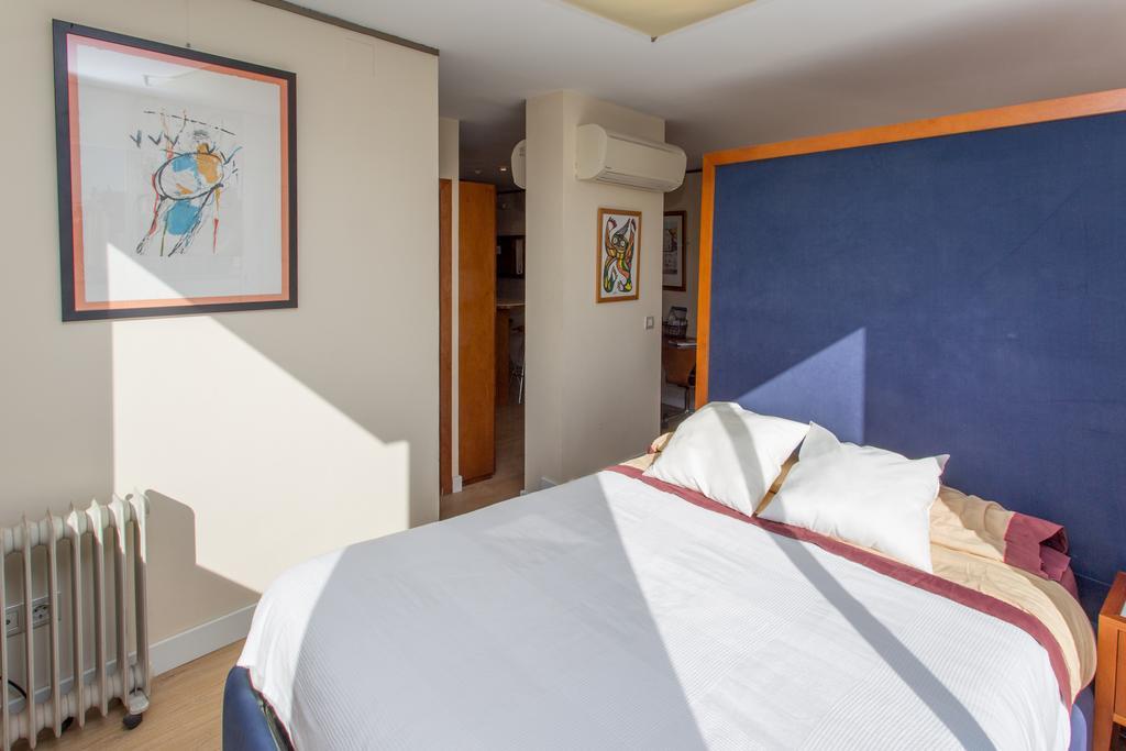 Gaudi Views Apartment Барселона Екстер'єр фото