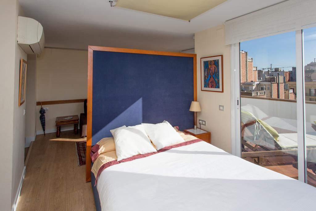 Gaudi Views Apartment Барселона Екстер'єр фото