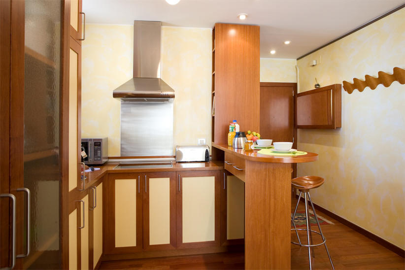 Gaudi Views Apartment Барселона Номер фото